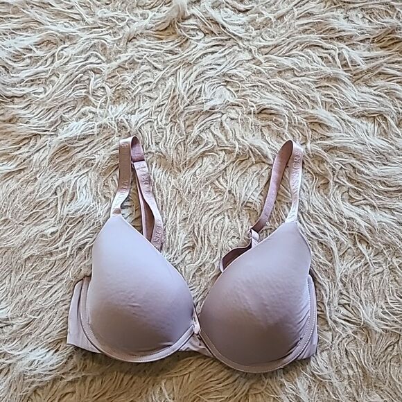 Victoria secret‎ light purple tshirt bra with adjustable straps size 34d - Picture 1 of 8